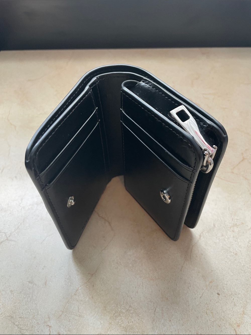 Marc Jacobs Black Bifold Wallet - Picture 3 of 3